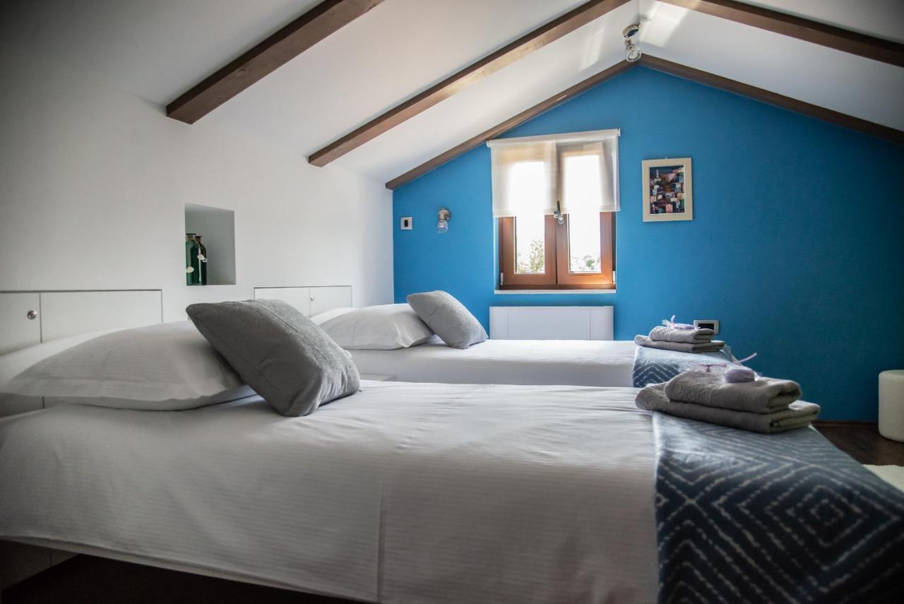 ורבניק Holiday House Tos-Vila With Heated Pool מראה חיצוני תמונה